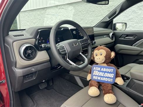 New 2025 Chevrolet Colorado ZR2 w/ Midnight Edition image 10