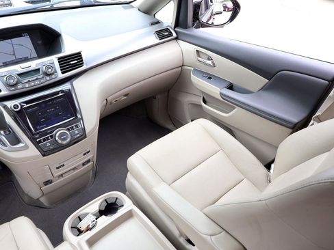 Used 2016 Honda Odyssey Touring image 18