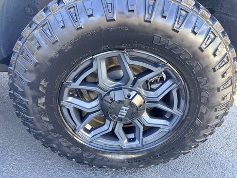 Used 2018 Jeep Wrangler Unlimited Sport w/ Technology Group AWD/4WD image 14