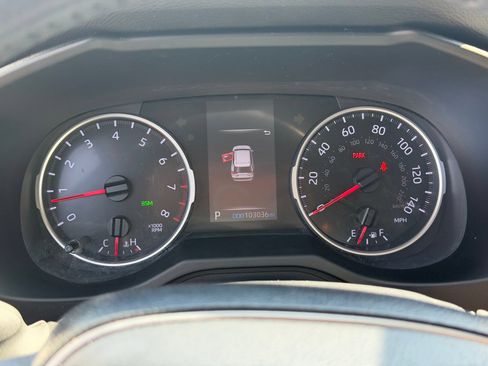 Used 2020 Toyota RAV4 XLE Premium w/ All Weather Liner Package FWD image 31