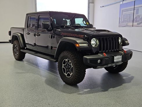 Used 2021 Jeep Gladiator Mojave AWD/4WD image 4