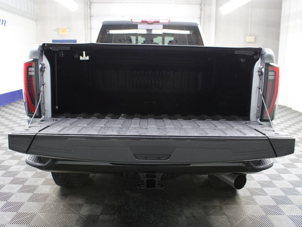 Used 2024 GMC Sierra 2500 AT4X AWD/4WD image 51