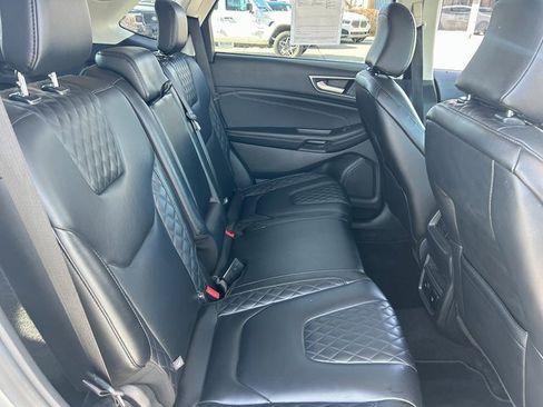 Used 2024 Ford Edge Titanium image 33