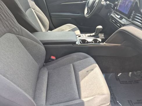 Used 2025 Toyota Camry LE FWD image 30