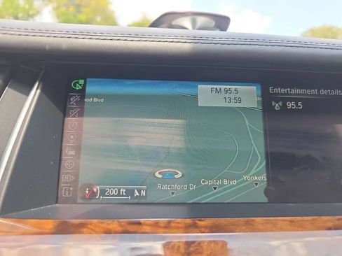 Used 2015 BMW 750Li RWD image 28