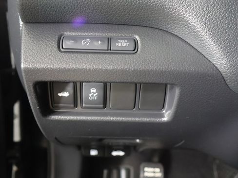 Used 2018 Nissan Altima 2.5 SV FWD image 30