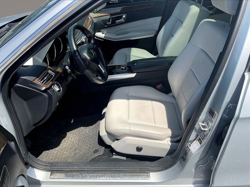 Used 2016 Mercedes-Benz E 350 4MATIC Wagon image 17