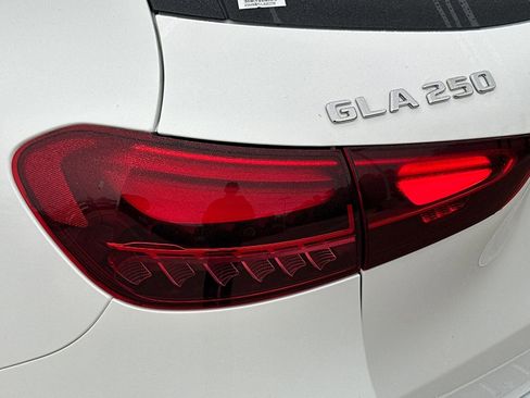 Certified 2025 Mercedes-Benz GLA 250 image 16