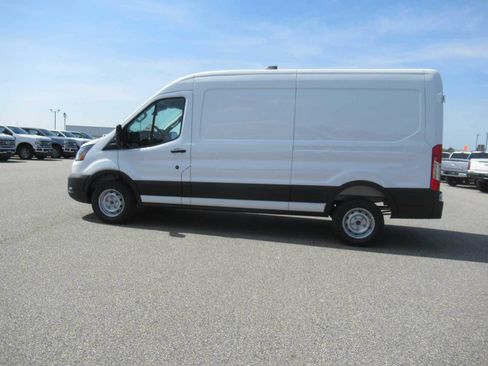 New 2026 Ford Transit 250 148 Medium Roof RWD image 8