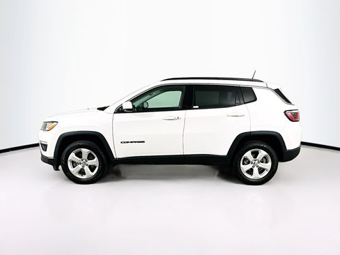 Used 2019 Jeep Compass Latitude w/ Popular Equipment Group AWD/4WD image 4