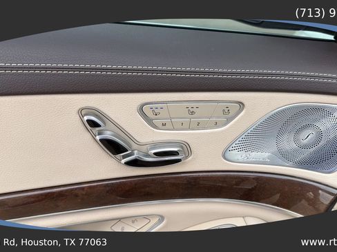 Used 2019 Mercedes-Benz S 560 Sedan image 25