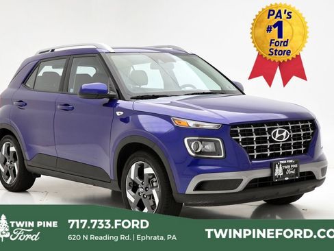Used 2022 Hyundai Venue SEL image 1