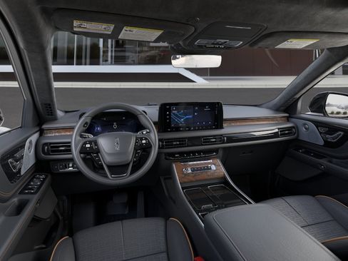 New 2026 Lincoln Aviator Black Label w/ Jet Appearance Package AWD/4WD image 9
