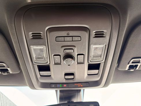 Used 2021 GMC Yukon AT4 w/ Rear Media and Nav Package AWD/4WD image 25