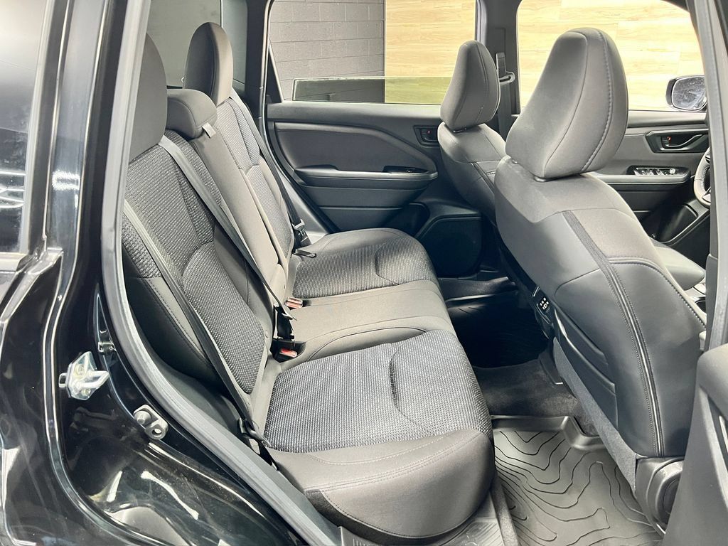 Used 2026 Subaru Forester Premium AWD/4WD image 16