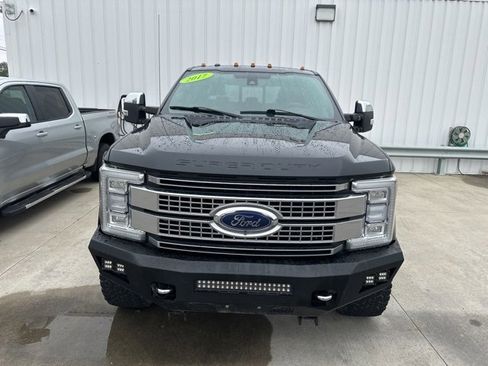 Used 2017 Ford F350 Platinum w/ Platinum Ultimate Package image 2