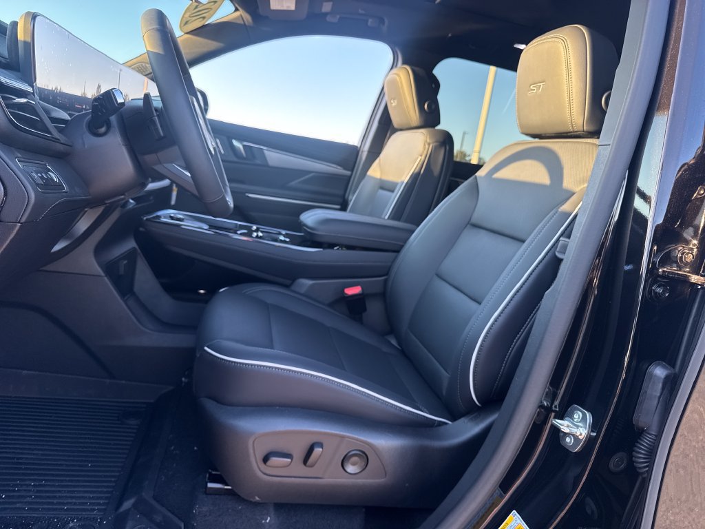New 2027 Buick Enclave Sport Touring w/ Power Package FWD image 15