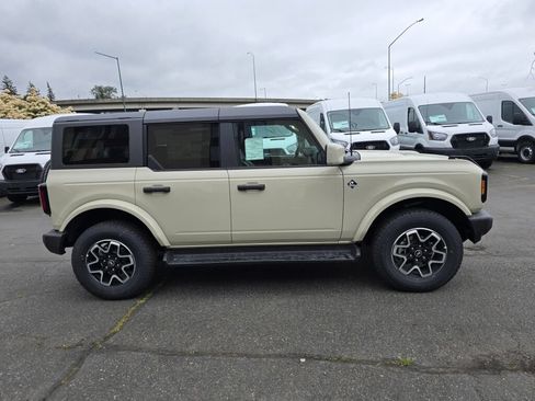 New 2026 Ford Bronco Outer Banks AWD/4WD image 6