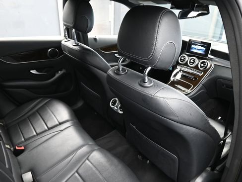 Used 2019 Mercedes-Benz GLC 300 GLC 300 image 38