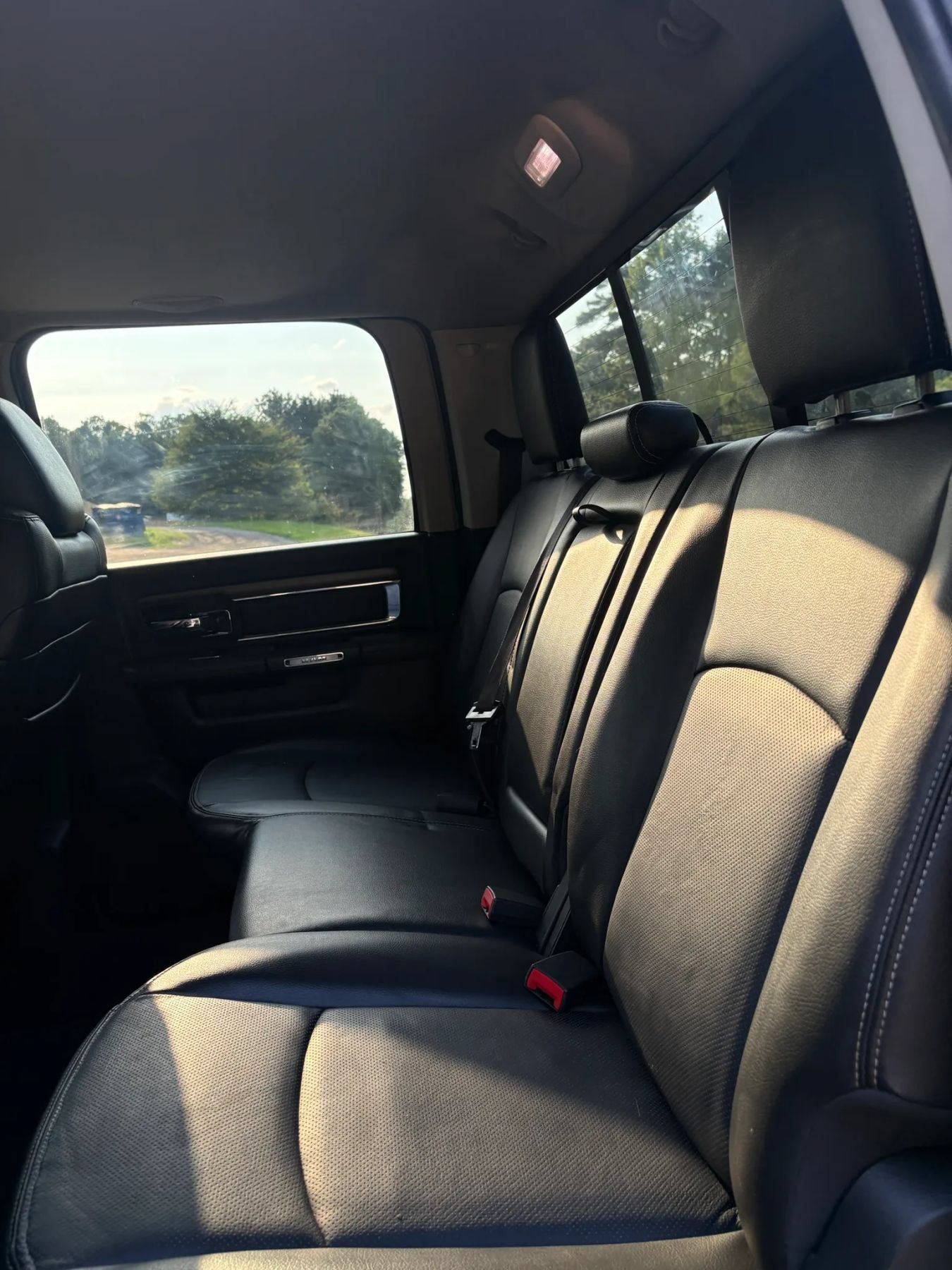 Used 2014 RAM 3500 Laramie AWD/4WD image 12