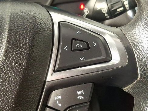 Used 2020 Ford Fusion SE image 25