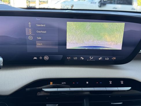 Used 2026 Buick Enclave Preferred w/ Power Package FWD image 41