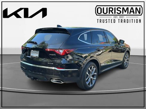 Used 2024 Acura MDX SH-AWD w/ Technology Package image 4