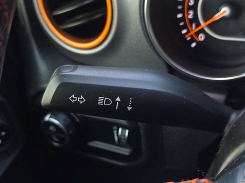 Used 2023 Jeep Gladiator Mojave w/ LED Lighting Group AWD/4WD image 33