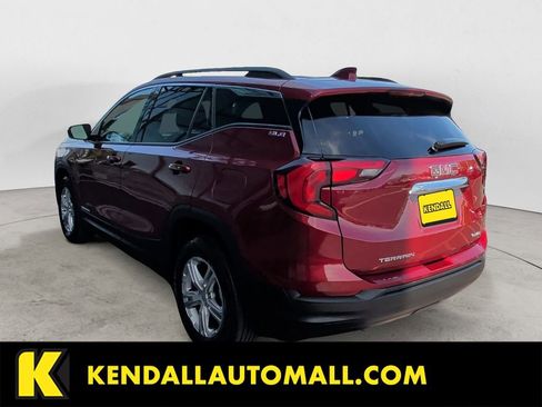 Used 2018 GMC Terrain SLE w/ Driver Convenience Package AWD/4WD image 3
