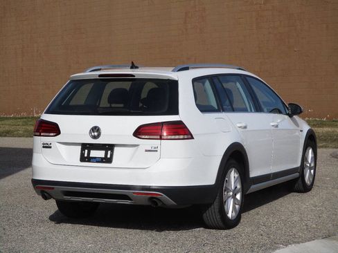 Used 2018 Volkswagen Golf Alltrack SE AWD/4WD image 7