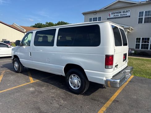 Used 2010 Ford E-350 and Econoline 350 XLT RWD image 8