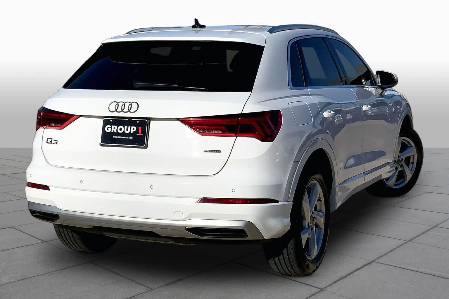 Used 2019 Audi Q3 2.0T Premium w/ Convenience Package AWD/4WD image 13