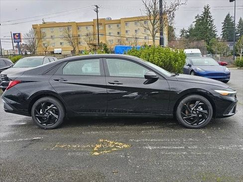 New 2026 Hyundai Elantra Sport FWD image 8