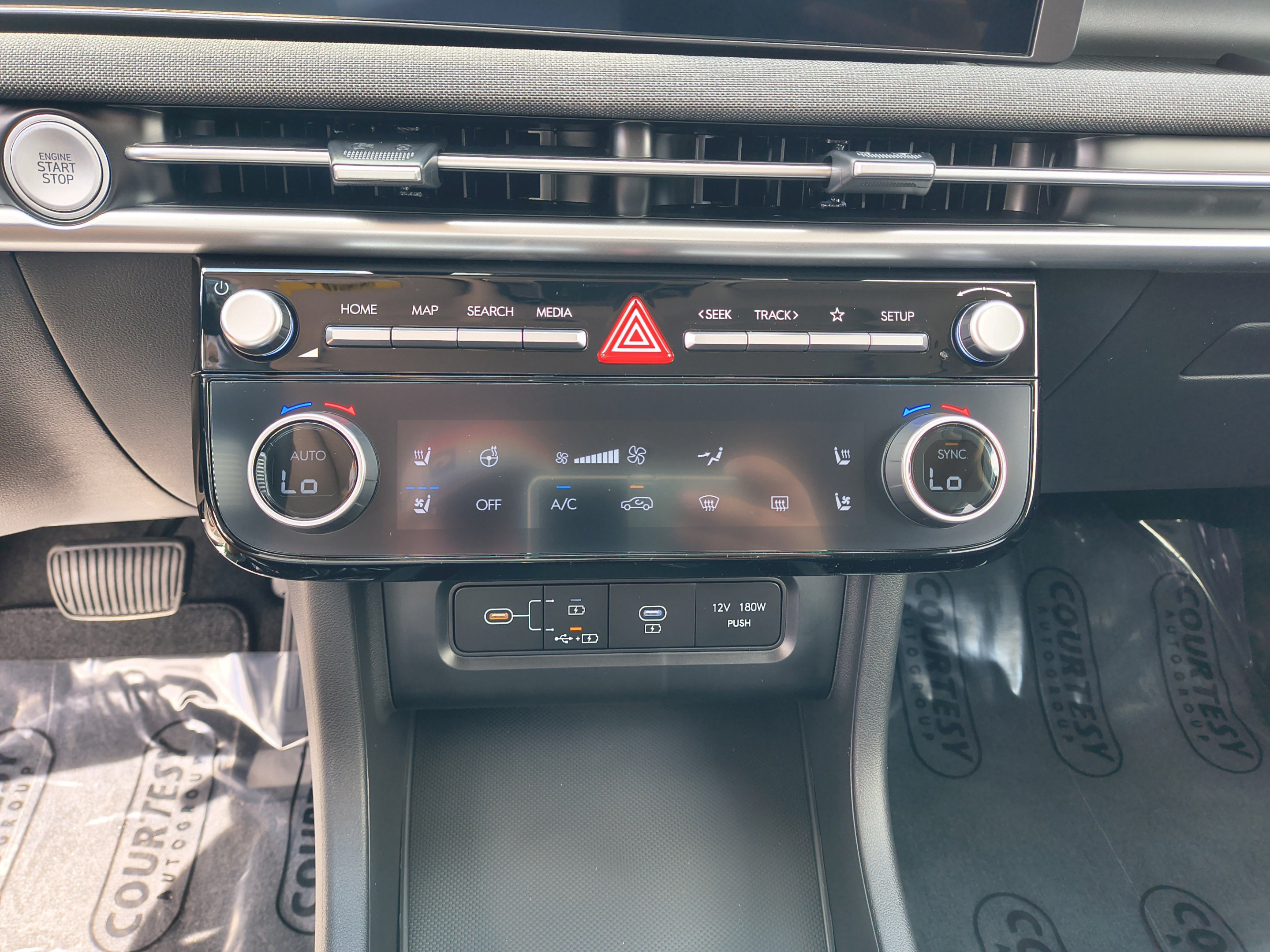 New 2026 Hyundai Tucson Limited FWD image 26