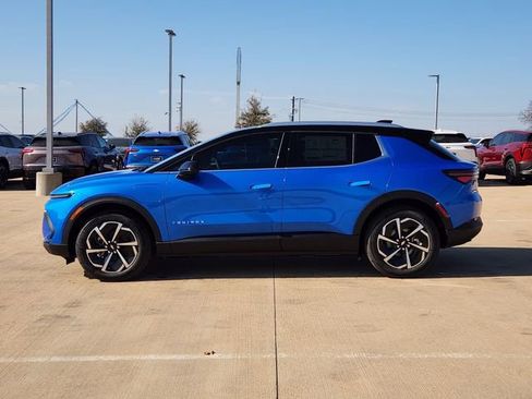 New 2026 Chevrolet Equinox EV LT image 8