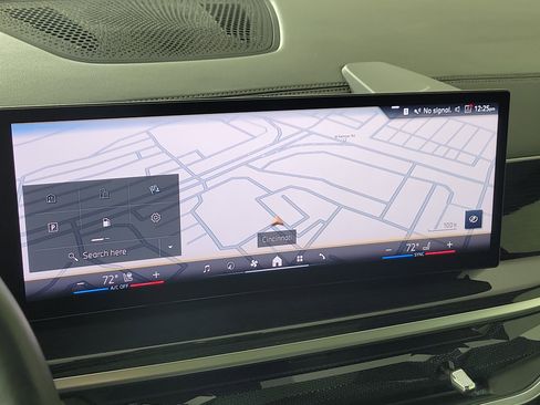 Certified 2024 BMW X7 xDrive40i w/ M Sport Package image 18