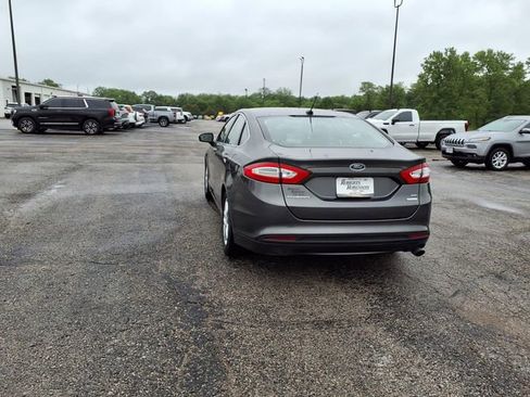 Used 2016 Ford Fusion SE w/ Equipment Group 202A FWD image 28