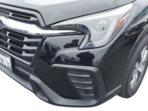 Used 2023 Subaru Ascent Premium w/ Convenience Package image 9