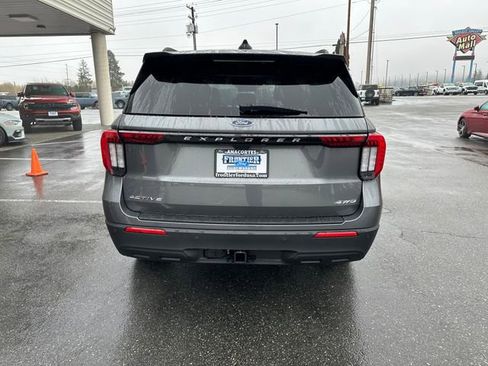 New 2026 Ford Explorer Active image 4