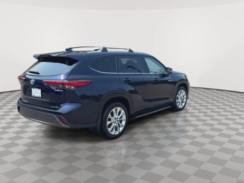 Used 2021 Toyota Highlander Limited AWD/4WD image 8