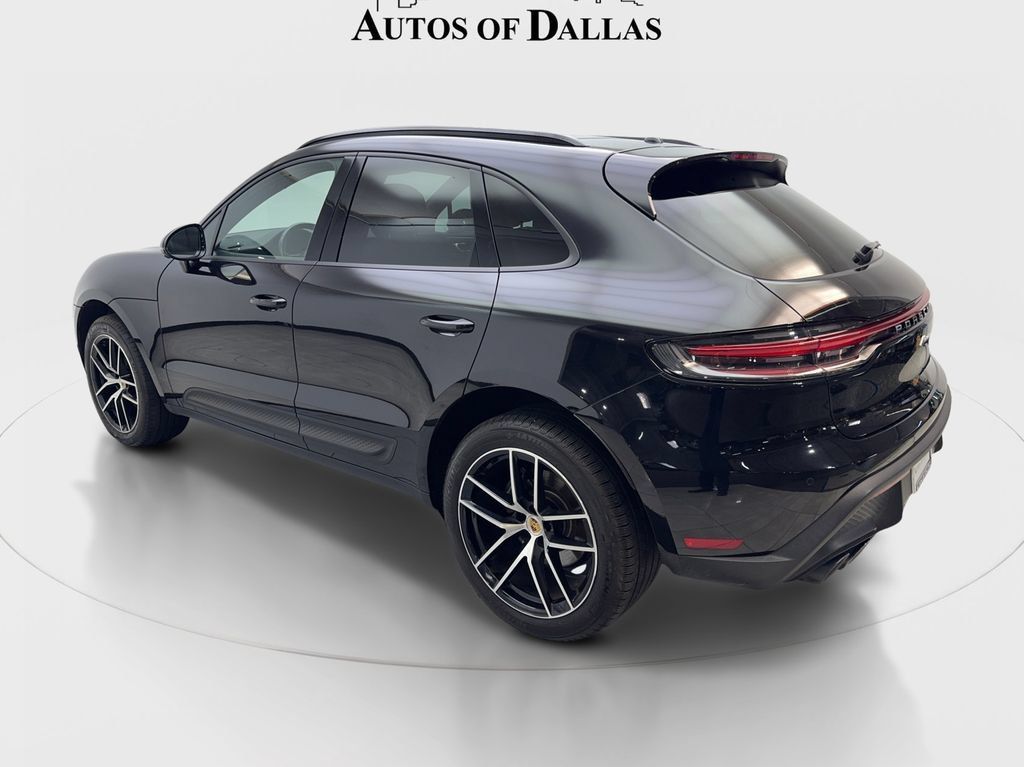Used 2024 Porsche Macan Turbo AWD/4WD image 10