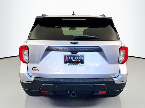 Used 2022 Ford Explorer Timberline image 6