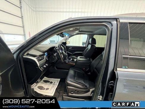 Used 2019 Chevrolet Tahoe LT w/ LT Signature Package AWD/4WD image 18