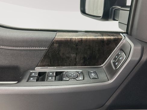 Used 2024 Ford F350 Lariat w/ Lariat Ultimate Package image 24