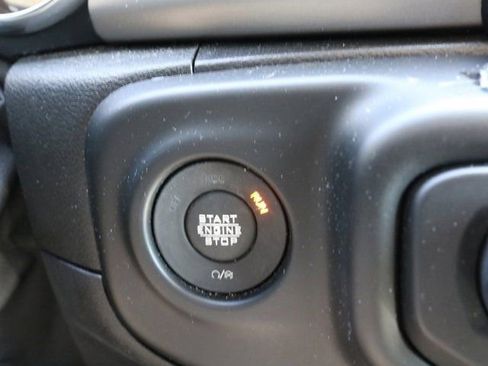 Used 2020 Jeep Wrangler Sport image 20