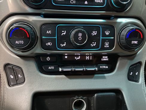 Used 2018 Chevrolet Tahoe LT image 33