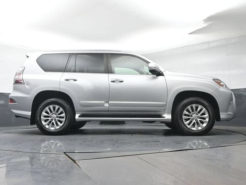 Used 2019 Lexus GX 460 Premium AWD/4WD image 38