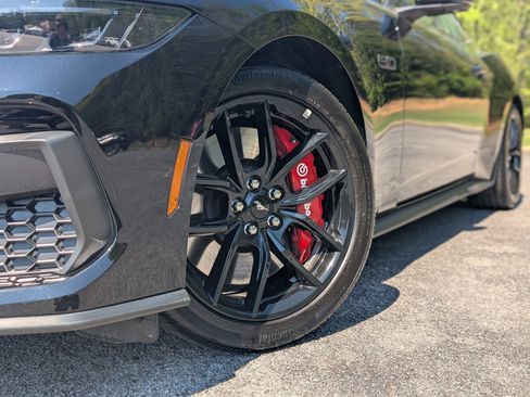 Used 2025 Ford Mustang GT Premium image 32