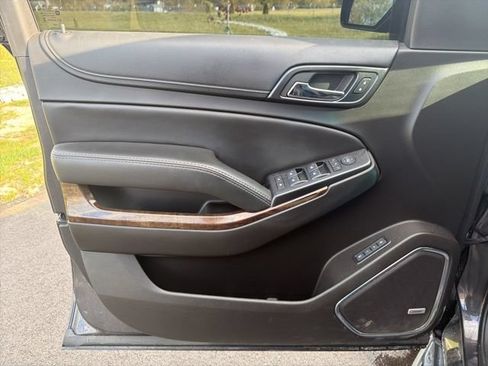 Used 2017 Chevrolet Tahoe LT w/ Luxury Package AWD/4WD image 25