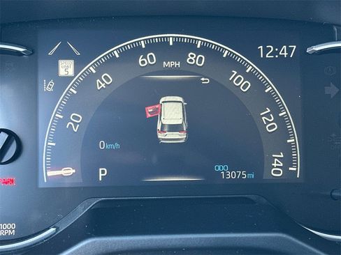 Certified 2025 Toyota RAV4 LE image 28